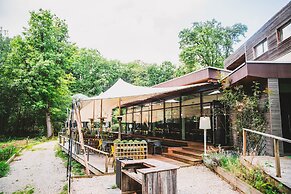 Utopia Hotel