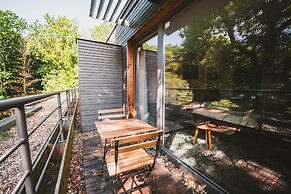 Utopia Hotel