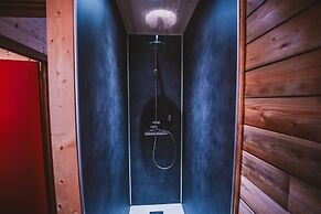 Utopia Hotel