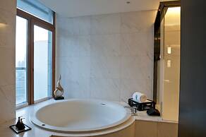 Banyan Tree Tianjin Riverside