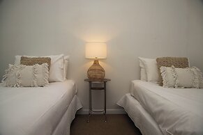 Byron Lakeside Holiday Apartments