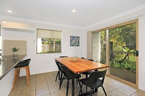 Byron Lakeside Holiday Apartments