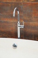 Byron Lakeside Holiday Apartments