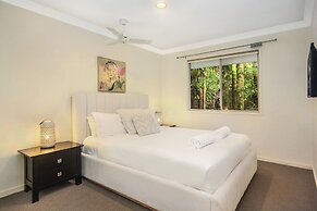 Byron Lakeside Holiday Apartments