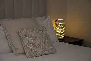 Byron Lakeside Holiday Apartments