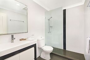 Byron Lakeside Holiday Apartments