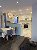 Byron Lakeside Holiday Apartments