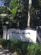 Byron Lakeside Holiday Apartments