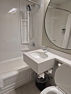 Canad Inns Destination Centre Windsor Park