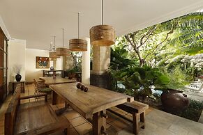 Sara Residence By Nakula