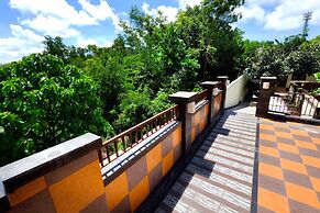 The Hill Ungasan House