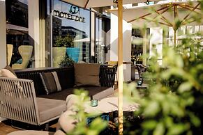 Motel One Köln-Altstadt