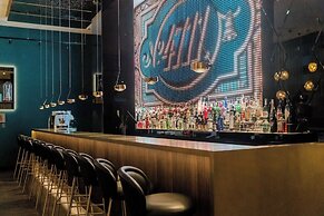 Motel One Köln-Altstadt