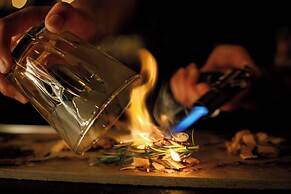 Ambassador Hotel Wichita, Autograph Collection