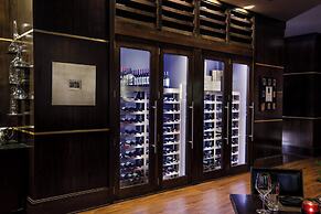 Ambassador Hotel Wichita, Autograph Collection