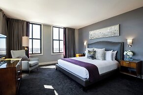 Ambassador Hotel Wichita, Autograph Collection