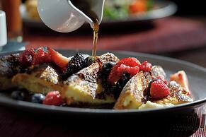 Ambassador Hotel Wichita, Autograph Collection