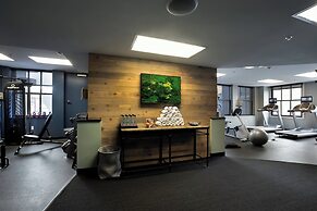 Ambassador Hotel Wichita, Autograph Collection