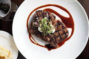 Ambassador Hotel Wichita, Autograph Collection