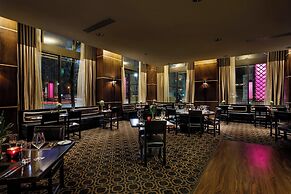 Ambassador Hotel Wichita, Autograph Collection