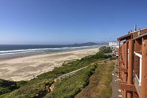 Hallmark Resort - Newport