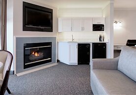 Hallmark Resort - Newport