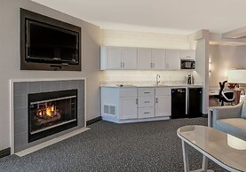 Hallmark Resort - Newport