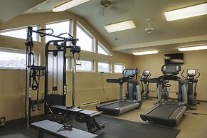 Hallmark Resort - Newport