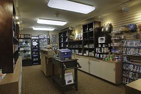 Hallmark Resort - Newport