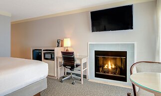 Hallmark Resort - Newport