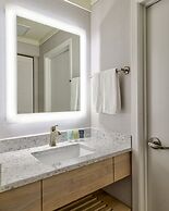 Hallmark Resort - Newport