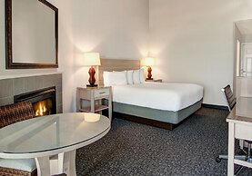 Hallmark Resort - Newport