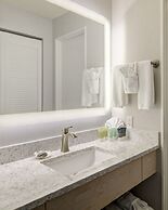 Hallmark Resort - Newport