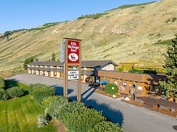 Elk Refuge Inn