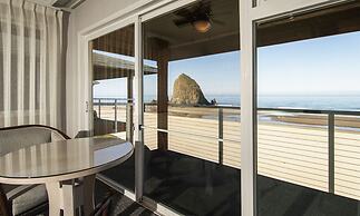 Hallmark Resort - Cannon Beach