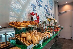 Hôtel Alpha Paris Eiffel by Patrick Hayat