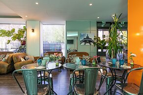 Hôtel Alpha Paris Eiffel by Patrick Hayat