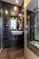 Hôtel Alpha Paris Eiffel by Patrick Hayat