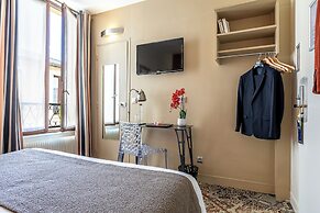 Hôtel Alpha Paris Eiffel by Patrick Hayat