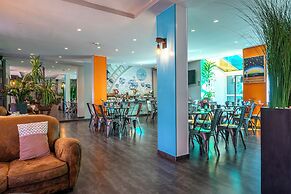 Hôtel Alpha Paris Eiffel by Patrick Hayat