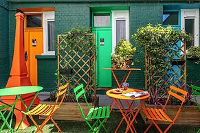 Hôtel Alpha Paris Eiffel by Patrick Hayat