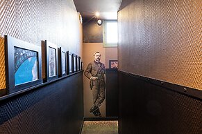 Hôtel Alpha Paris Eiffel by Patrick Hayat