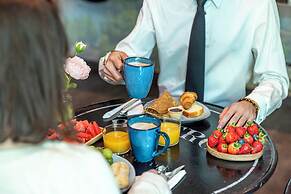 Hôtel Alpha Paris Eiffel by Patrick Hayat