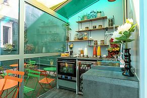 Hôtel Alpha Paris Eiffel by Patrick Hayat