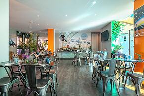 Hôtel Alpha Paris Eiffel by Patrick Hayat