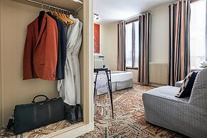 Hôtel Alpha Paris Eiffel by Patrick Hayat