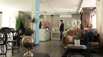 Hôtel Alpha Paris Eiffel by Patrick Hayat