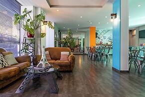 Hôtel Alpha Paris Eiffel by Patrick Hayat