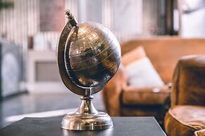 Hôtel Alpha Paris Eiffel by Patrick Hayat