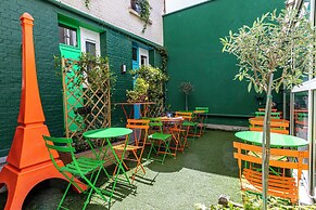 Hôtel Alpha Paris Eiffel by Patrick Hayat